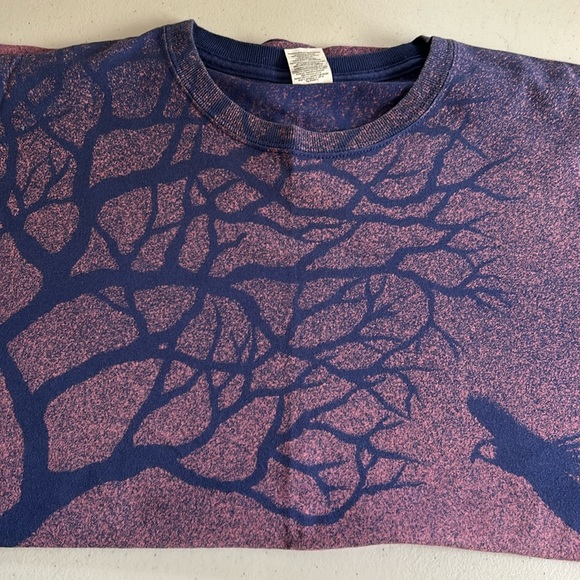 Gildan Tops - Spooky TShirt, M